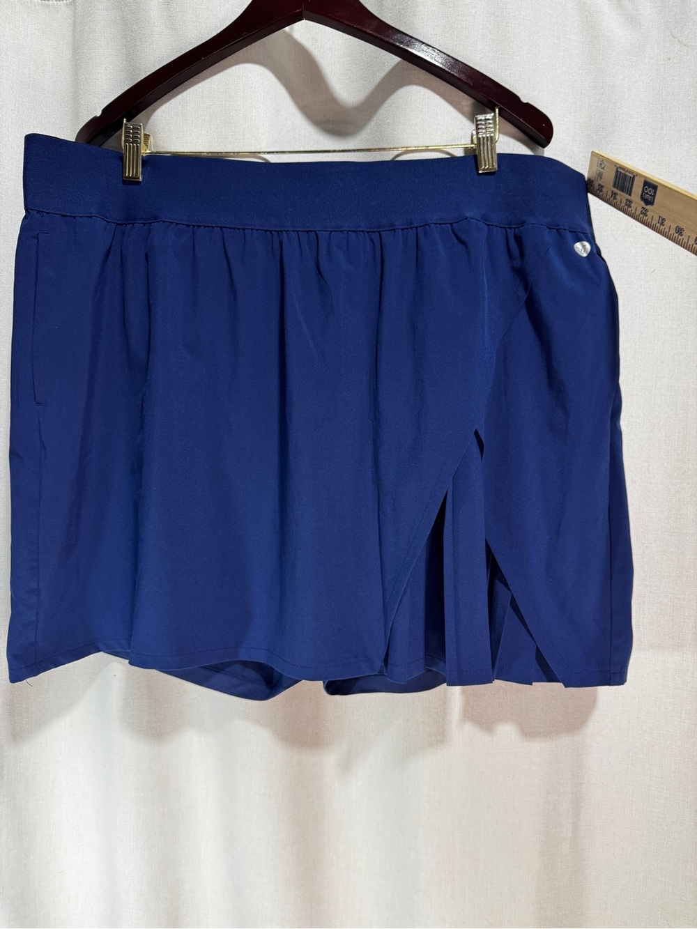 Livi Active Royal Blue Pleated Skort with Side Slip Pockets size 22/24